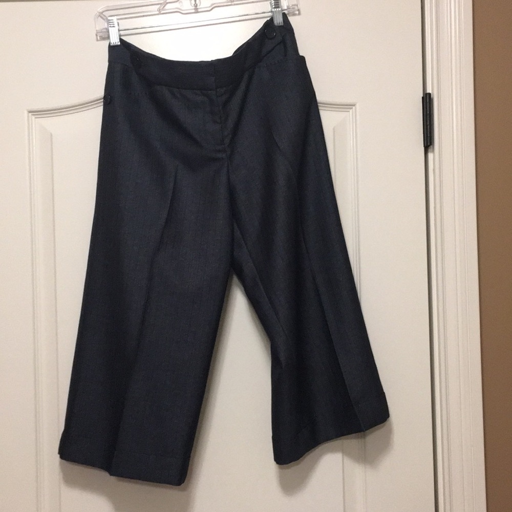 Wide leg Capri pant